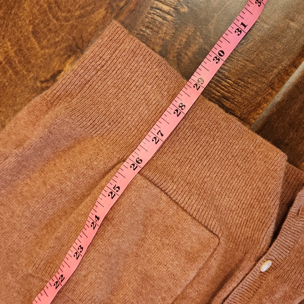 Banana Republic Sweater Vest - Picture 10 of 11